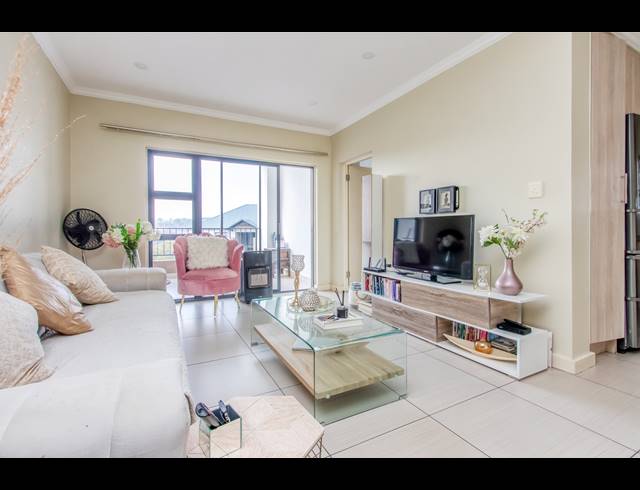 3 BEDROOM APARTMENT RENTED IN WILGEHEUWEL